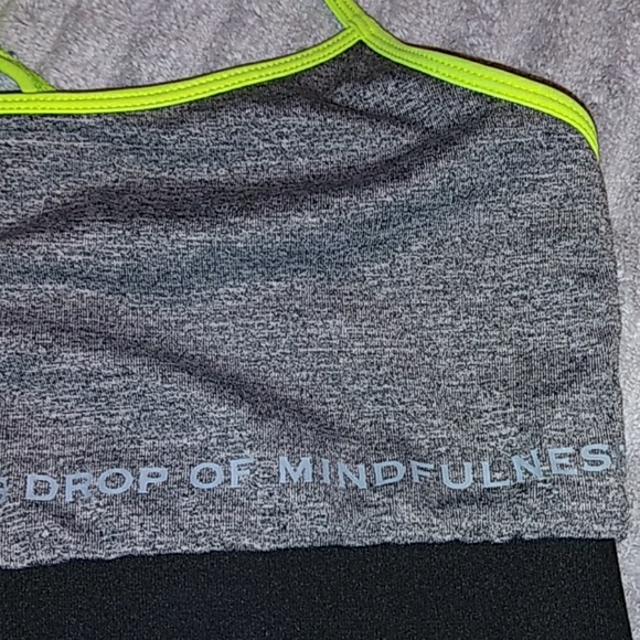 Sports Bra - Picture 4 of 4